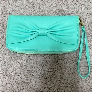 Mint bow wallet